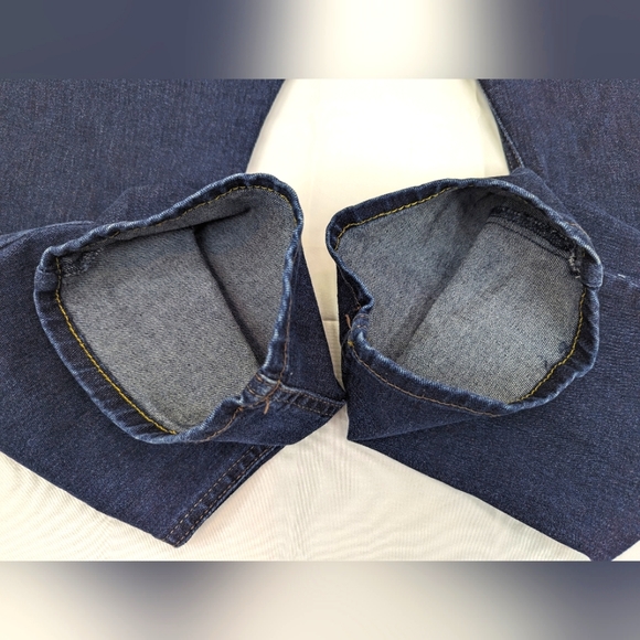 Wrangler Slim Straight Jeans, Men 36 x 32, 5-Pocket Med Wash High Rise - A25 - Picture 13 of 14